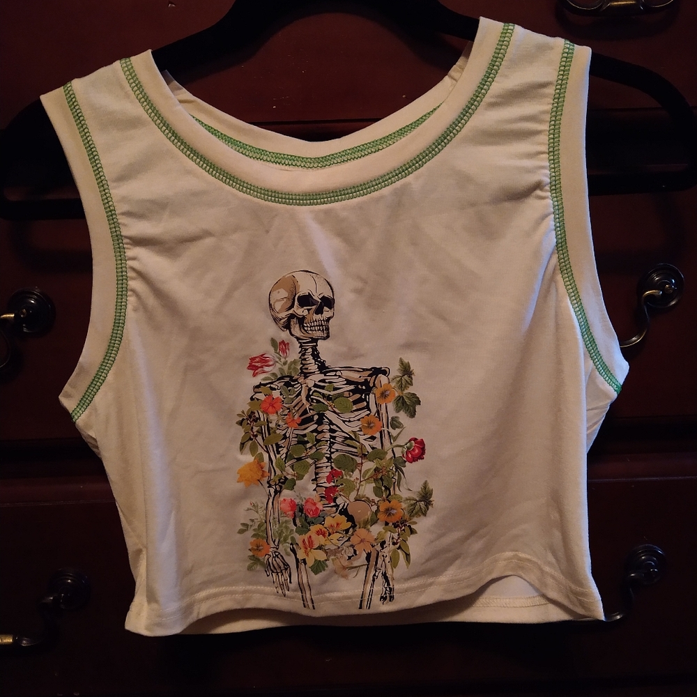 Romwe crop tank skeleton with flowers large